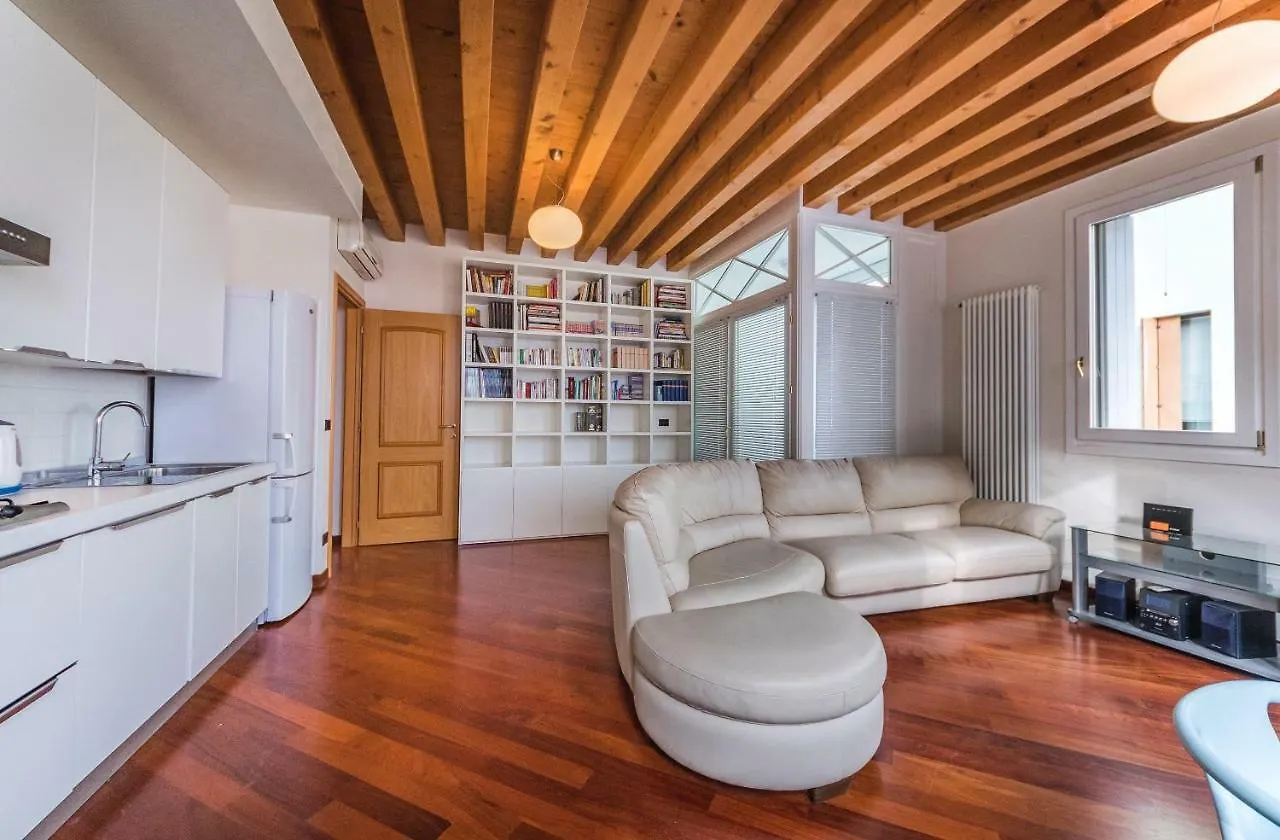 Ca' Dei Scorzeri Apartment Venice