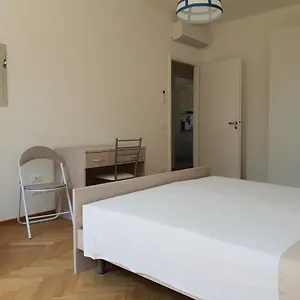 Apartment Patch Of Eden, Venice