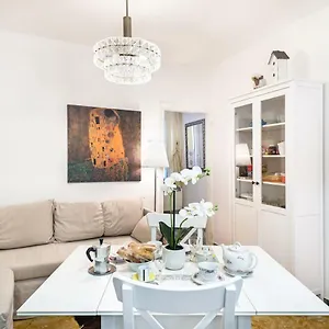 Apartment Veneziacentopercento Alle Ancore, Venice